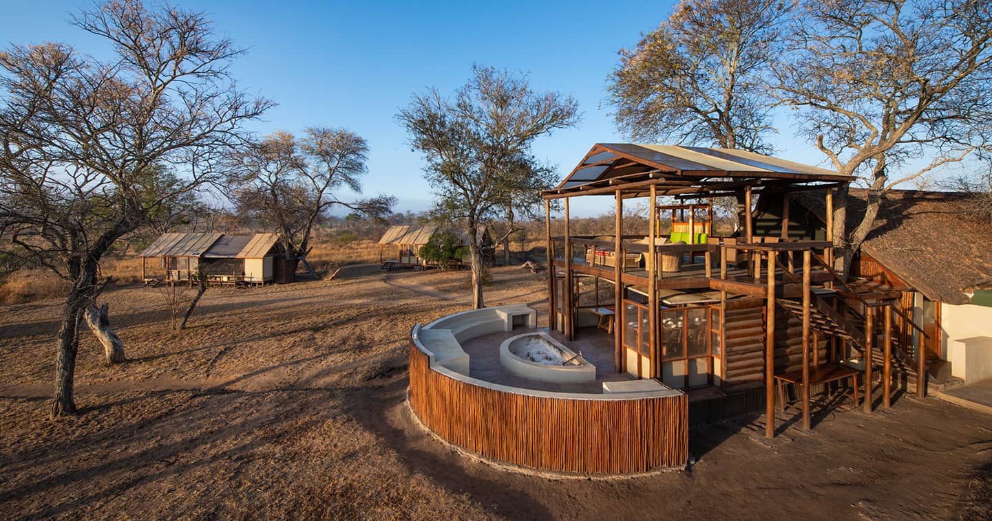 The main lodge exterior at Buffelshoek in Manyeleti