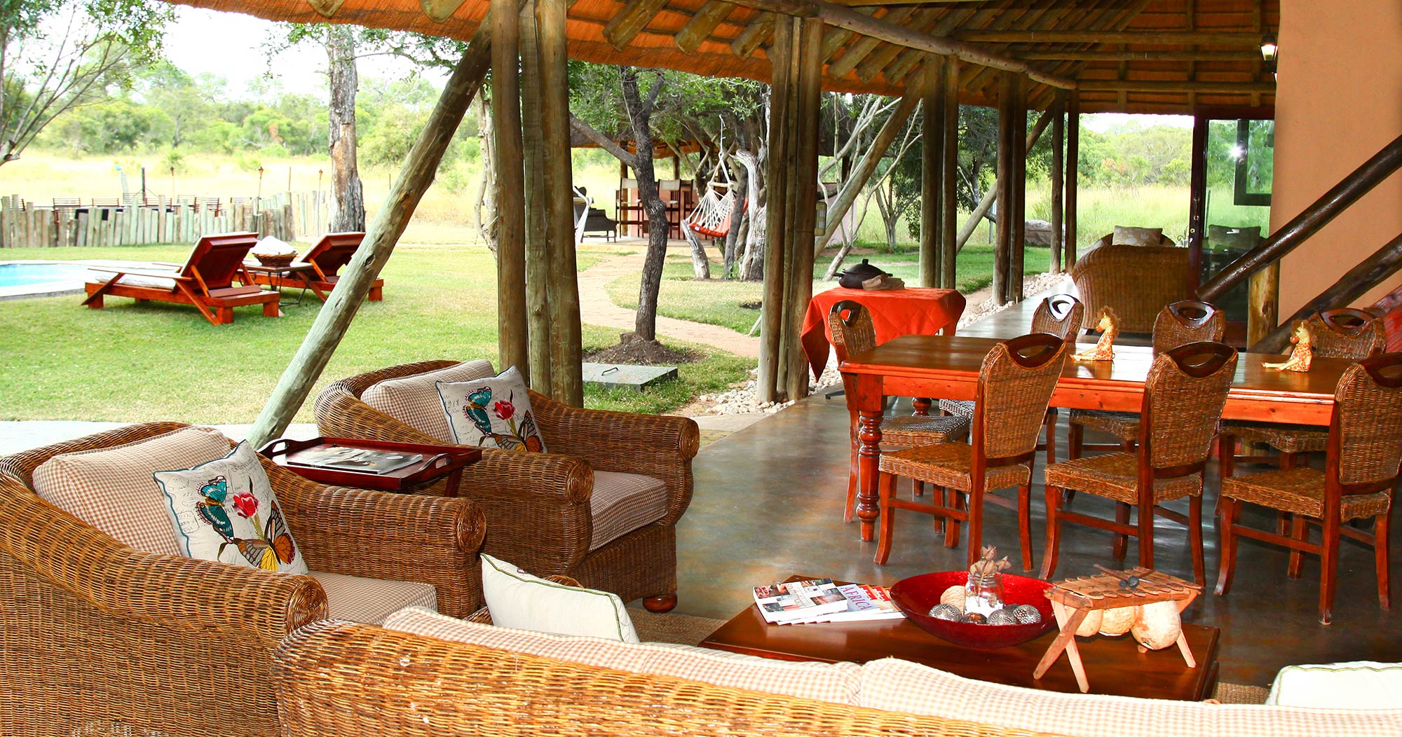 The outdoor lounge at Tintswalo Manor House